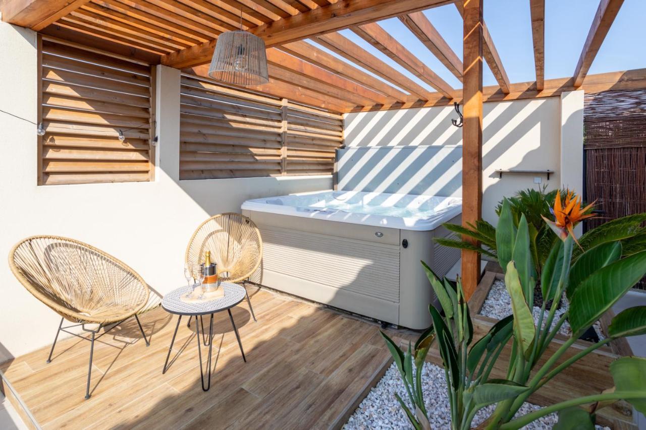 L'Entre Deux-Suite Romantique - Jacuzzi Privatif - Clim Reversible - Wifi Le Somail Zewnętrze zdjęcie