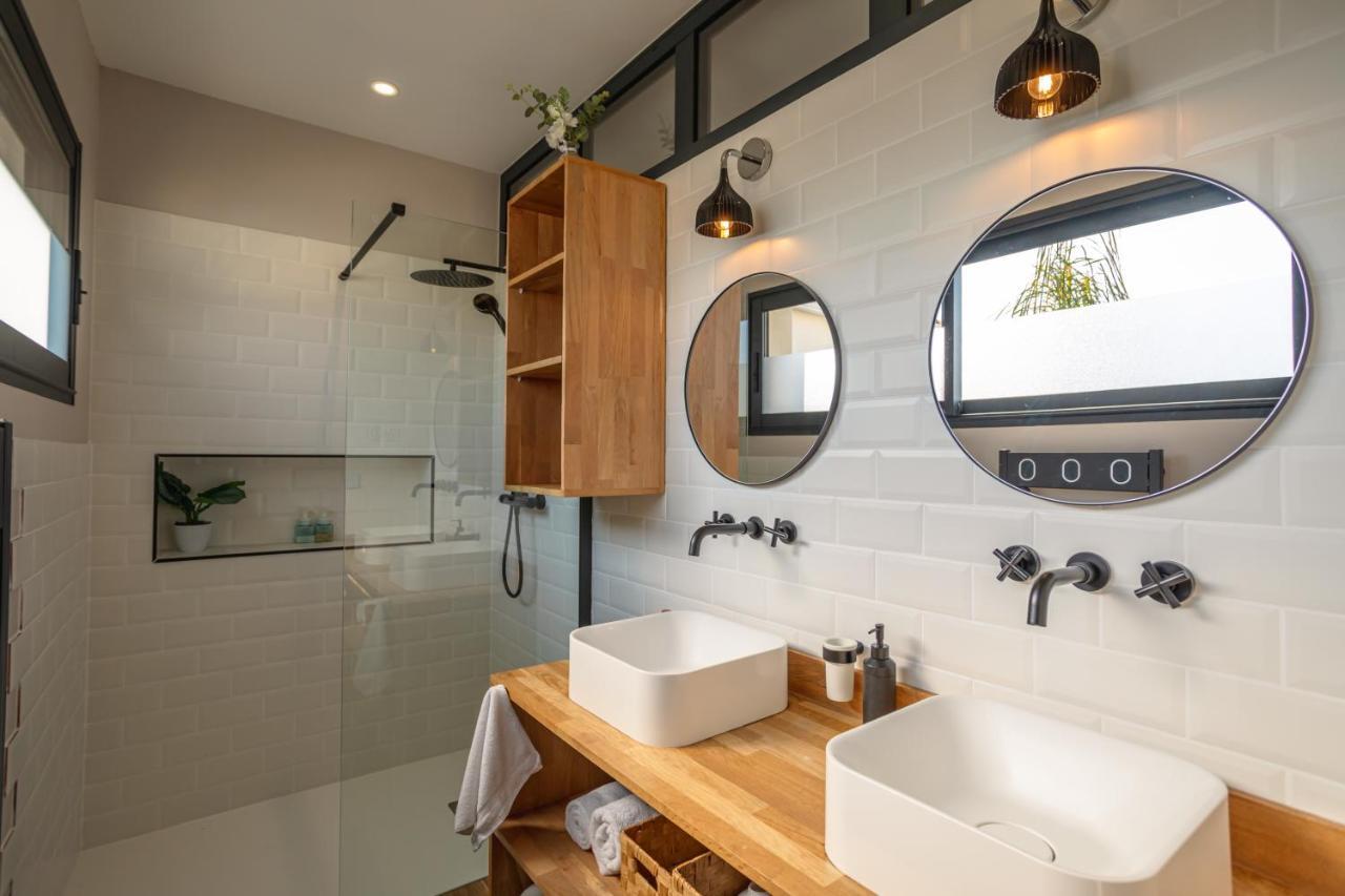 L'Entre Deux-Suite Romantique - Jacuzzi Privatif - Clim Reversible - Wifi Le Somail Zewnętrze zdjęcie